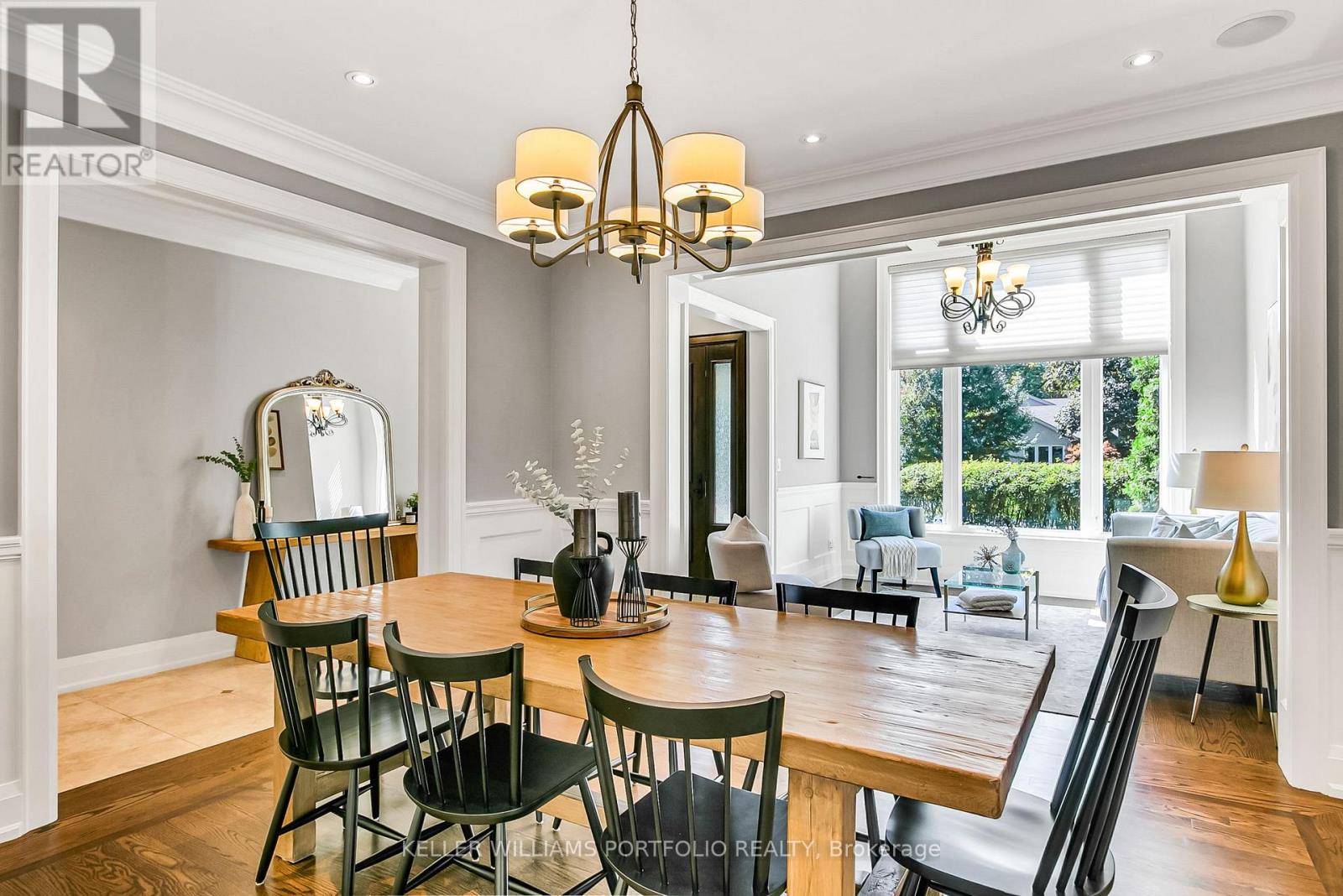 7 Maydolph Road, Toronto, Ontario  M9B 1V5 - Photo 9 - W12427276