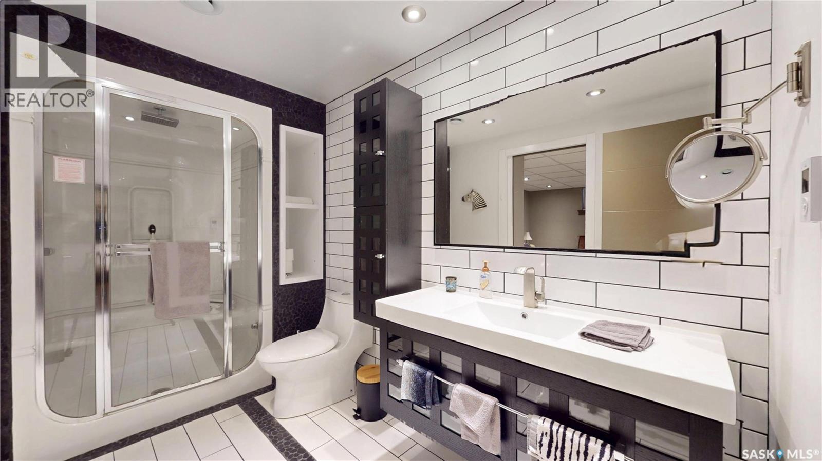 1646 Badham Boulevard, Regina, Saskatchewan  S4P 0J7 - Photo 35 - SK025911