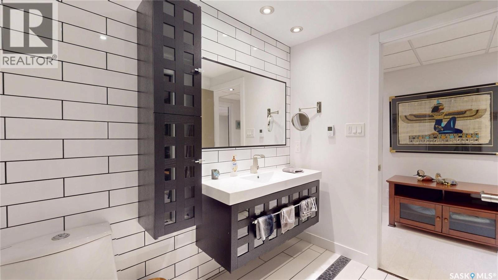 1646 Badham Boulevard, Regina, Saskatchewan  S4P 0J7 - Photo 36 - SK025911