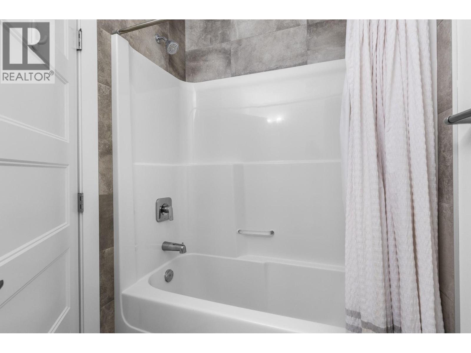 1552 Summer Crescent, Kelowna, British Columbia  V1P 1T8 - Photo 32 - 10370287