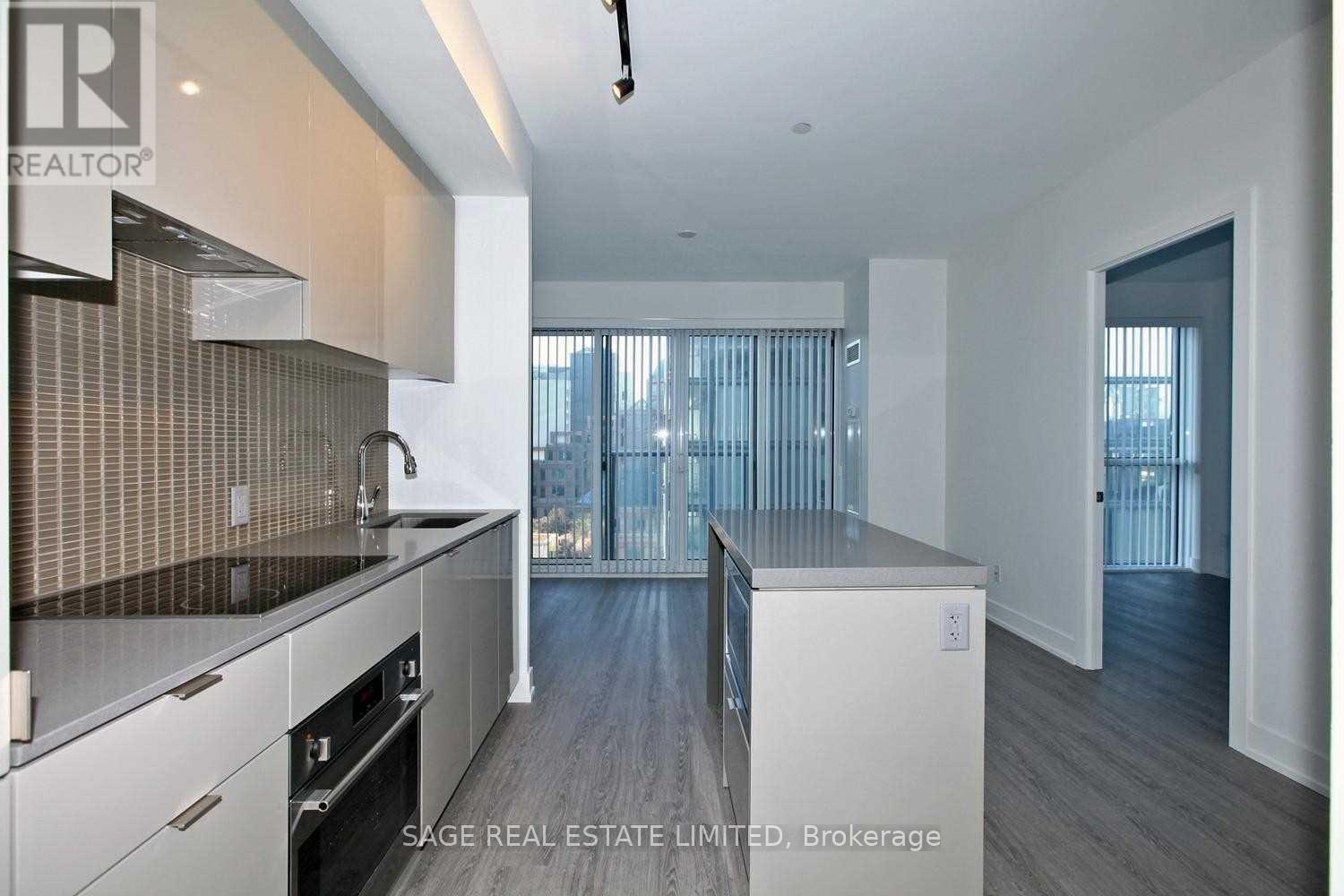 1116 - 7 Grenville Street, Toronto, Ontario  M4Y 0E9 - Photo 2 - C12652356