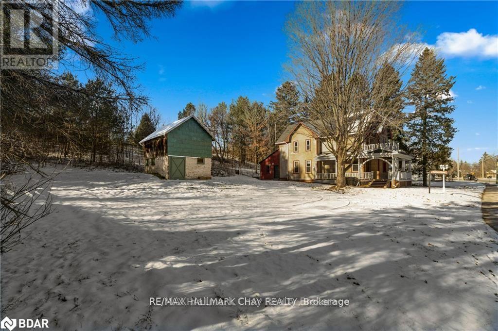 4514 Penetanguishene Road, Springwater, Ontario  L0L 1V0 - Photo 27 - S12652362