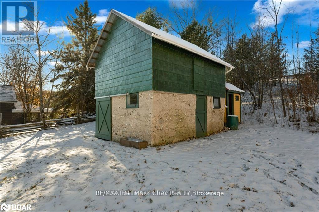 4514 Penetanguishene Road, Springwater, Ontario  L0L 1V0 - Photo 29 - S12652362