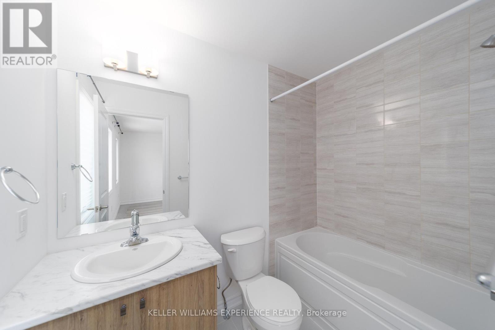 8 Wagon Lane, Barrie, Ontario  L9J 0V1 - Photo 15 - S12652384