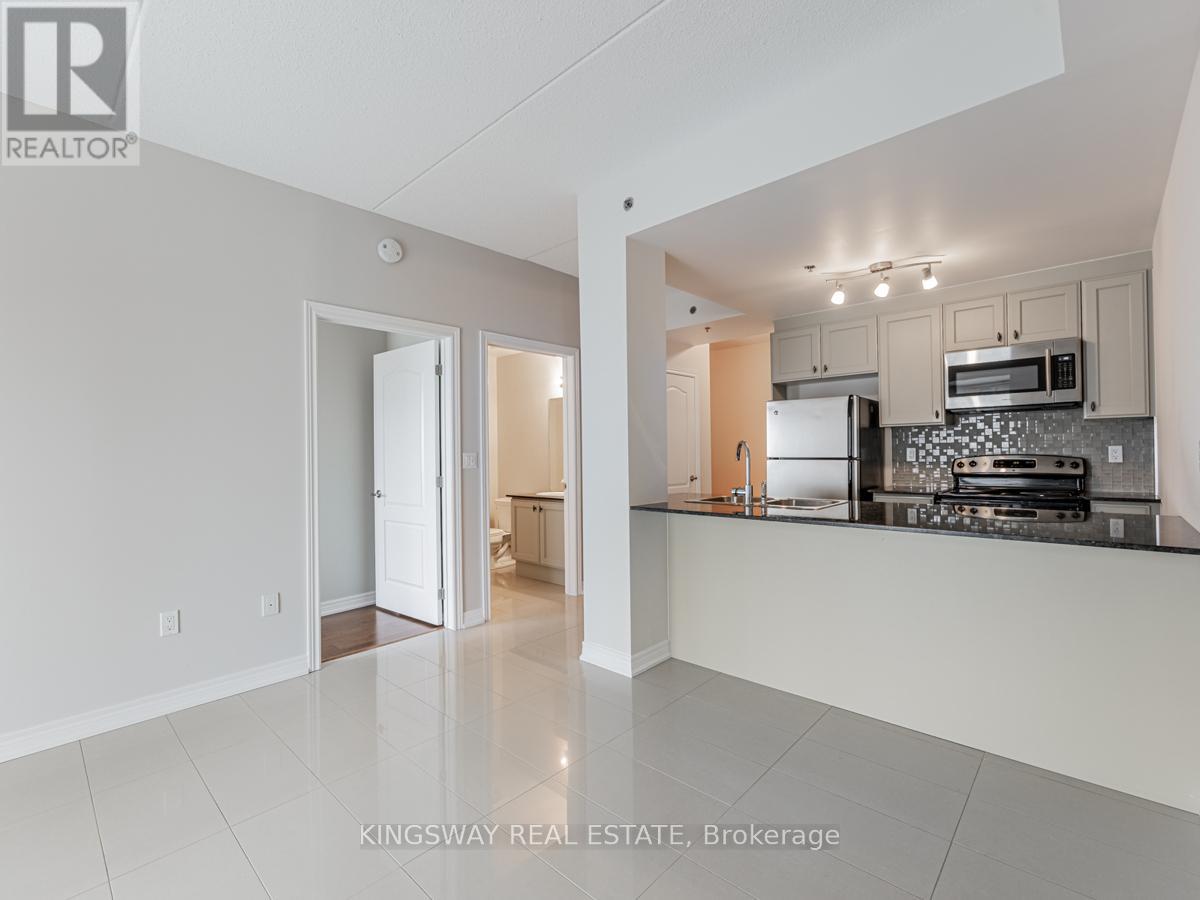 401 - 1421 Costigan Road, Milton, Ontario  L9T 2N4 - Photo 12 - W12652364