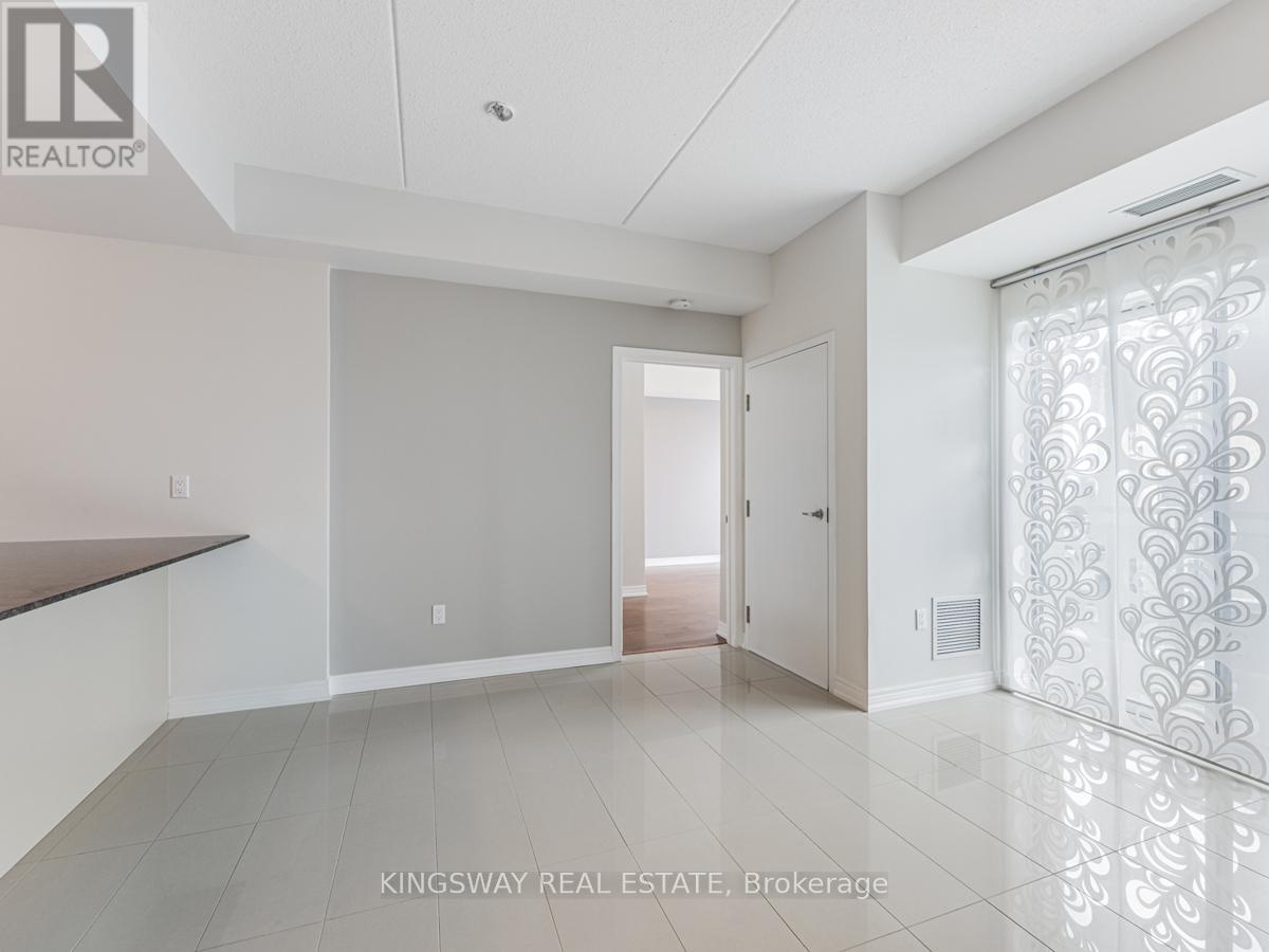 401 - 1421 Costigan Road, Milton, Ontario  L9T 2N4 - Photo 13 - W12652364