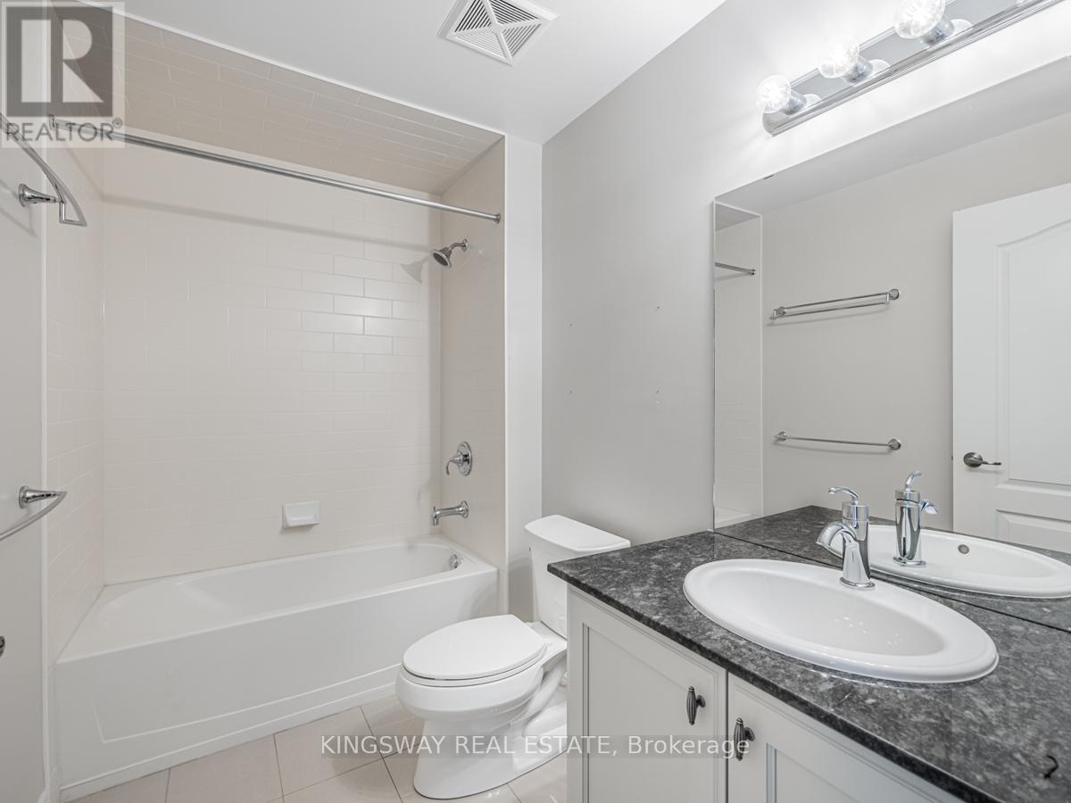 401 - 1421 Costigan Road, Milton, Ontario  L9T 2N4 - Photo 17 - W12652364