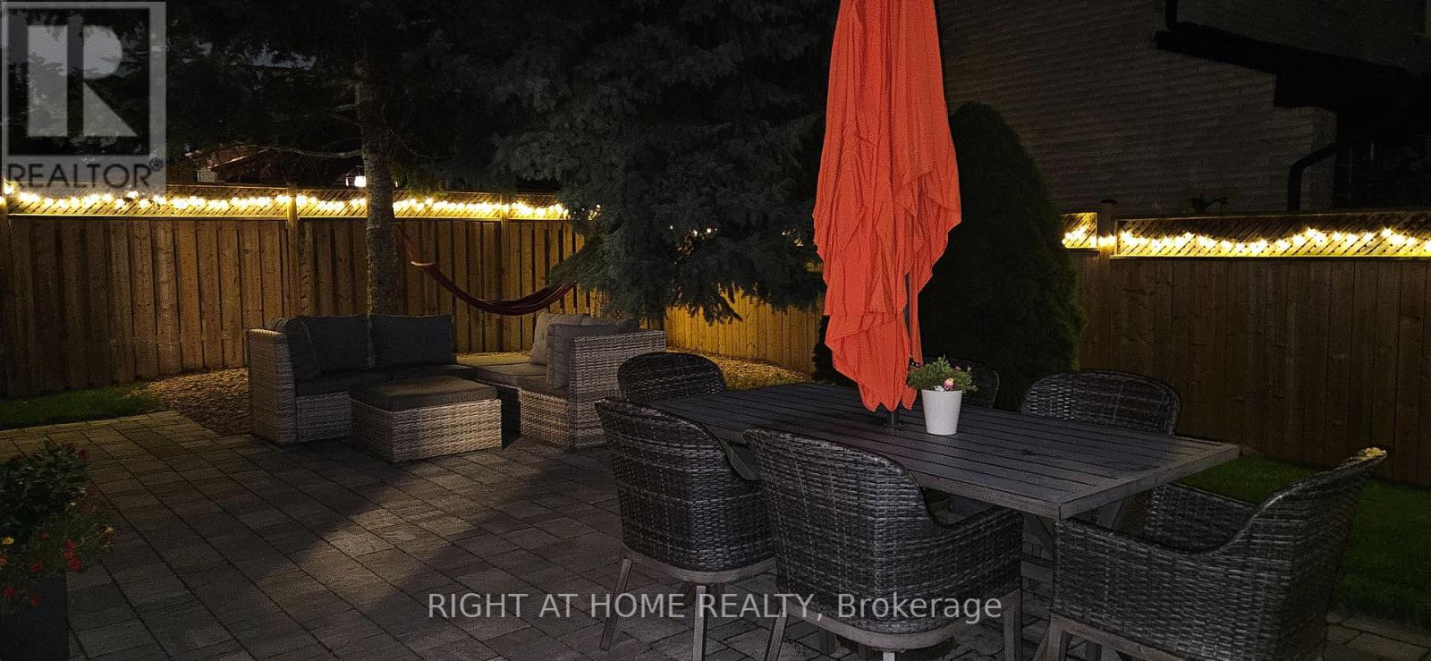 1517 Queensbury Crescent, Oakville, Ontario  L6H 4G6 - Photo 47 - W12652372