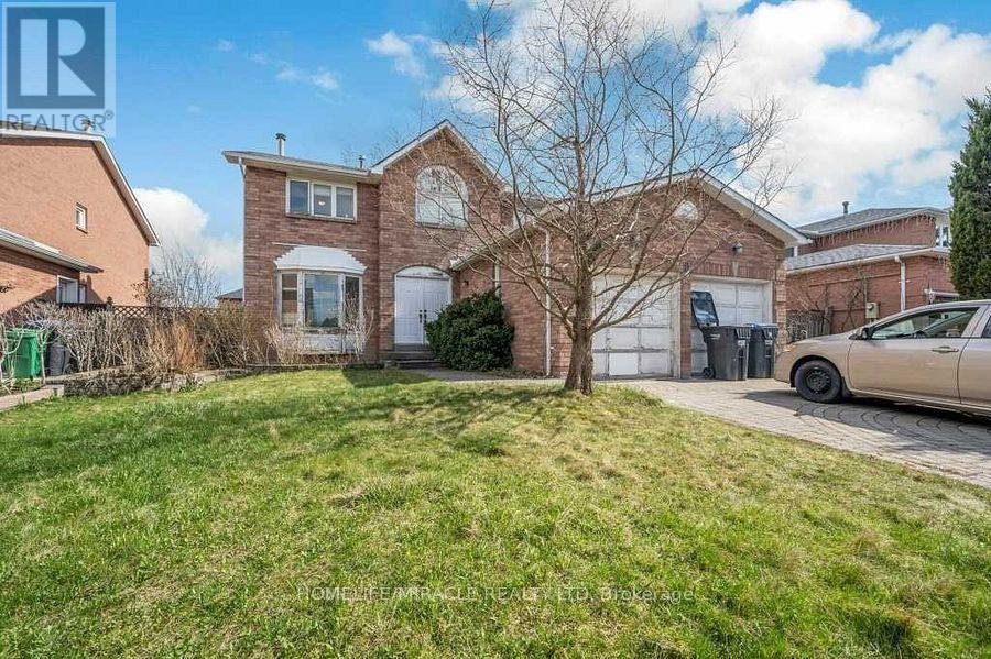 8 STRANGWAY COURT, Brampton, Ontario