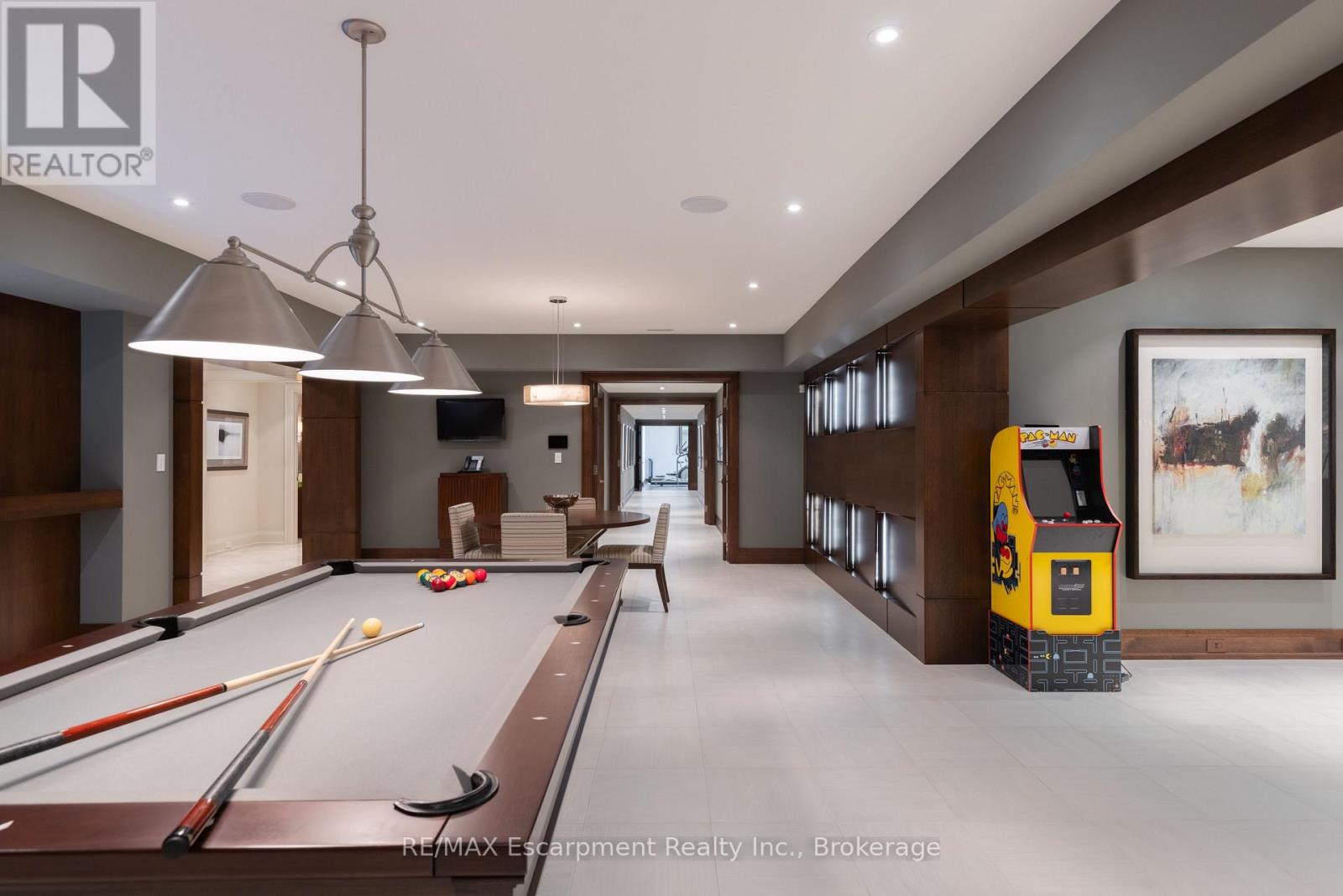 2054 Lakeshore Road E, Oakville, Ontario  L6J 1M3 - Photo 29 - W12323376