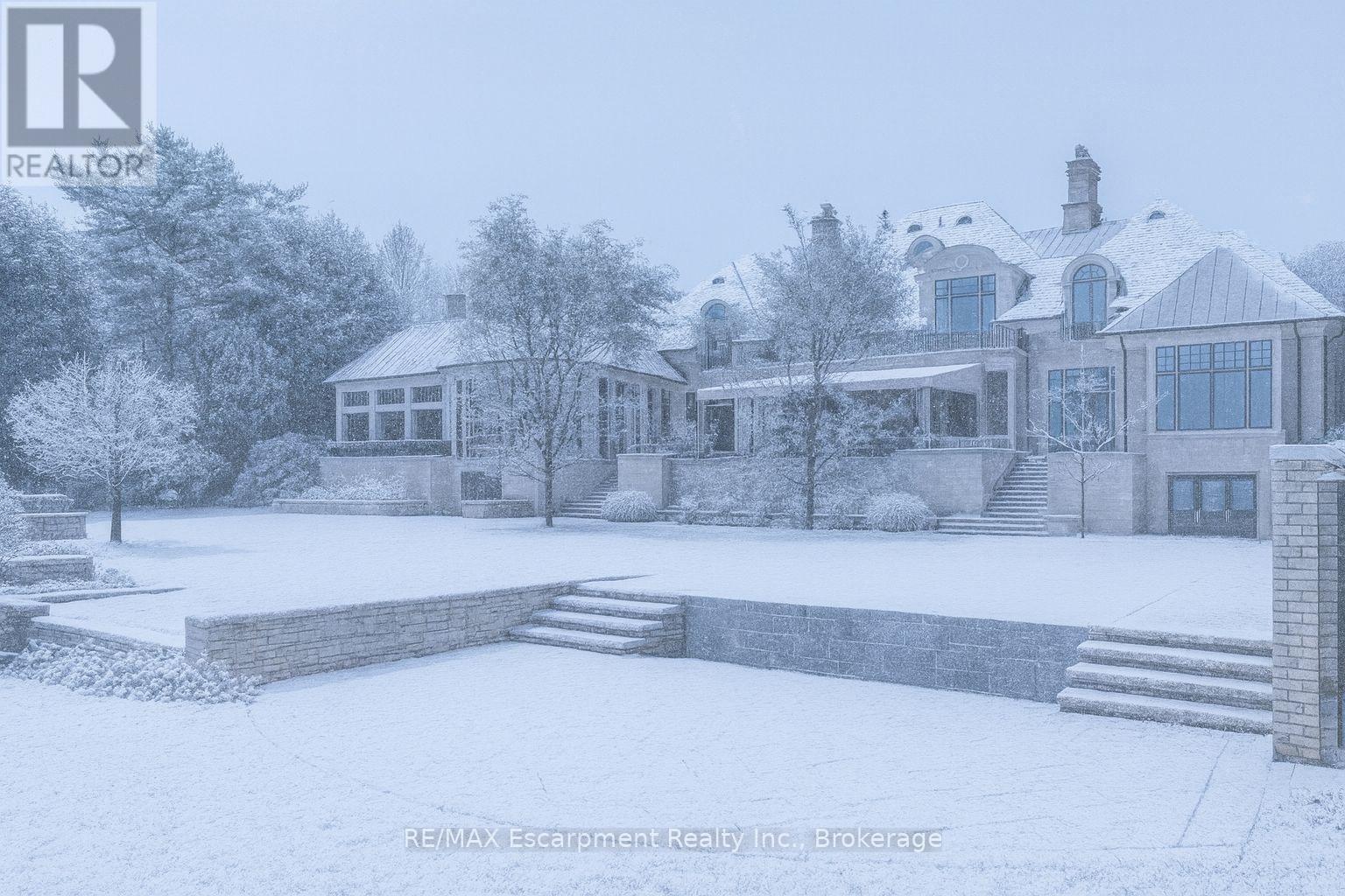 2054 Lakeshore Road E, Oakville, Ontario  L6J 1M3 - Photo 47 - W12323376