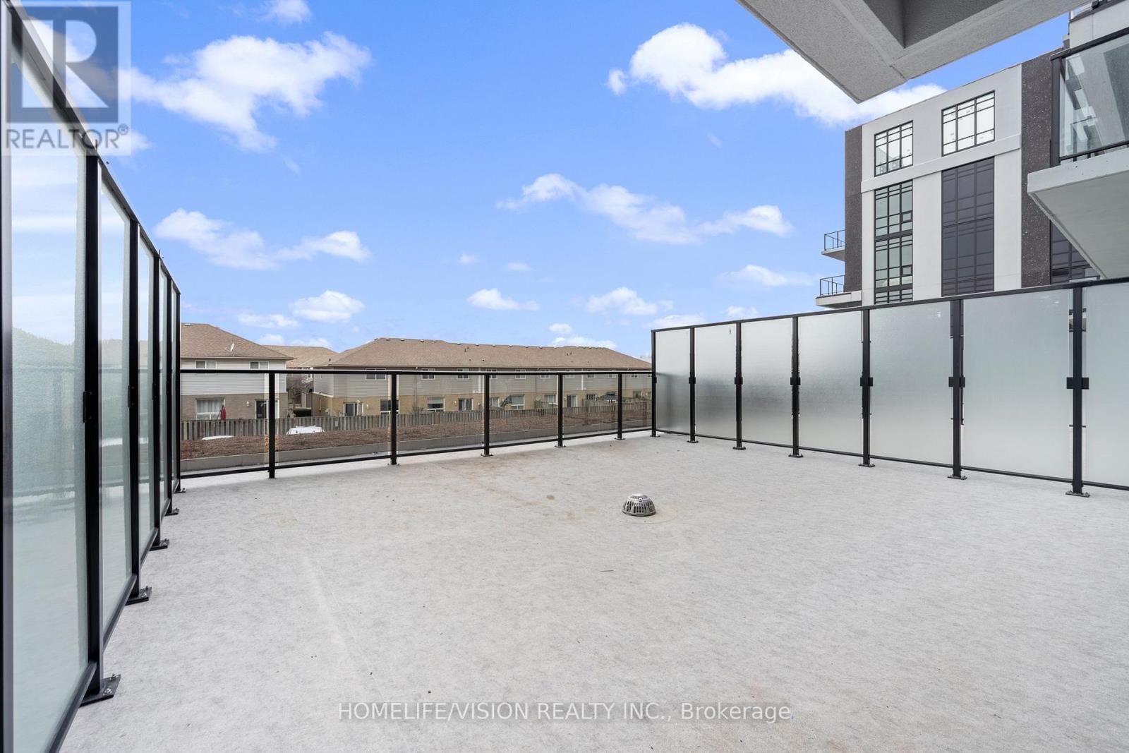 202 - 461 Green Road, Hamilton, Ontario  L8E 5B4 - Photo 13 - X12652344