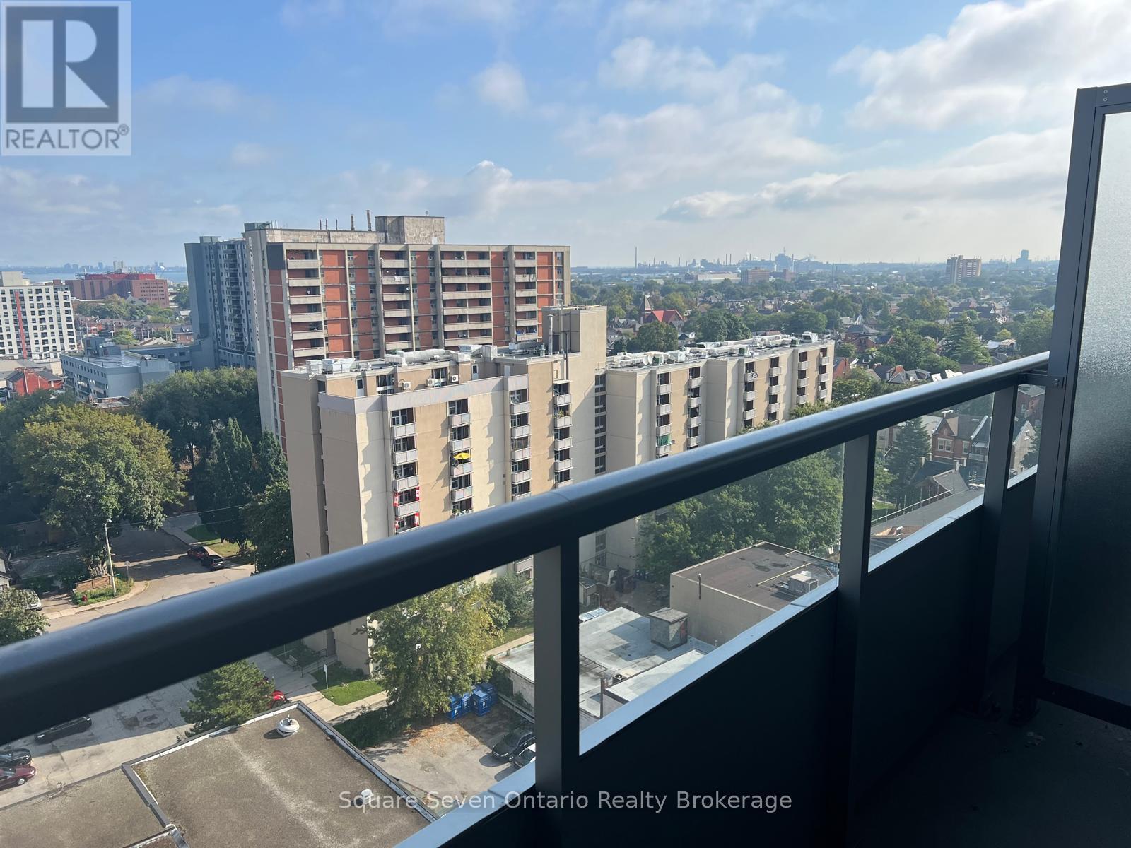 1301 - 212 King William Street, Hamilton, Ontario  L8R 0A7 - Photo 11 - X12652376