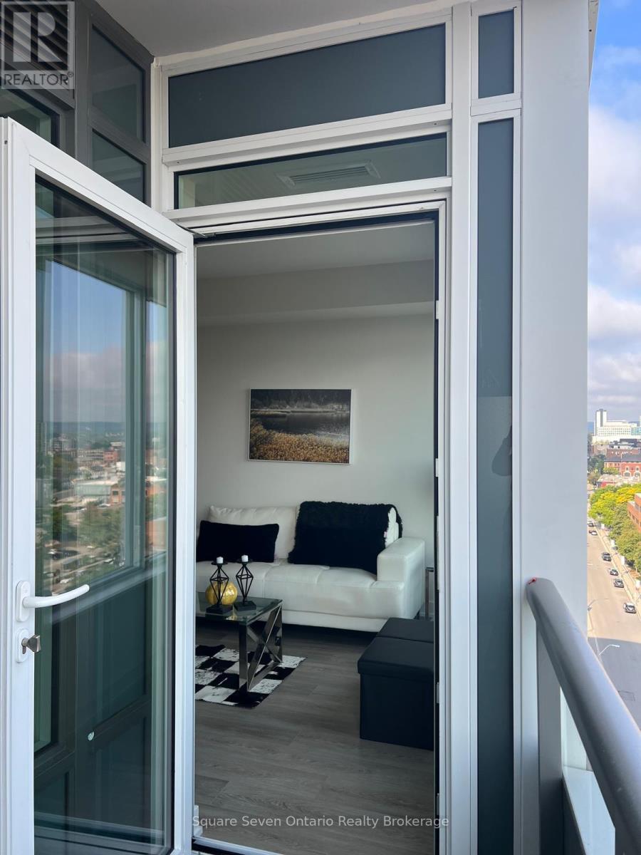 1301 - 212 King William Street, Hamilton, Ontario  L8R 0A7 - Photo 5 - X12652376