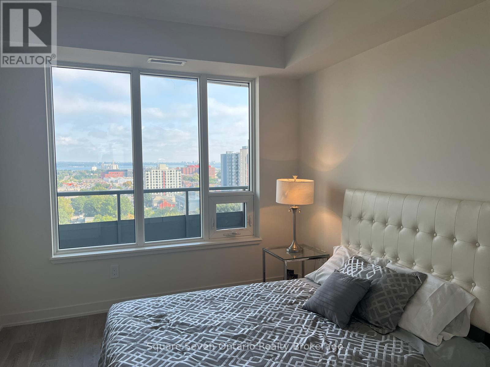 1301 - 212 King William Street, Hamilton, Ontario  L8R 0A7 - Photo 7 - X12652376