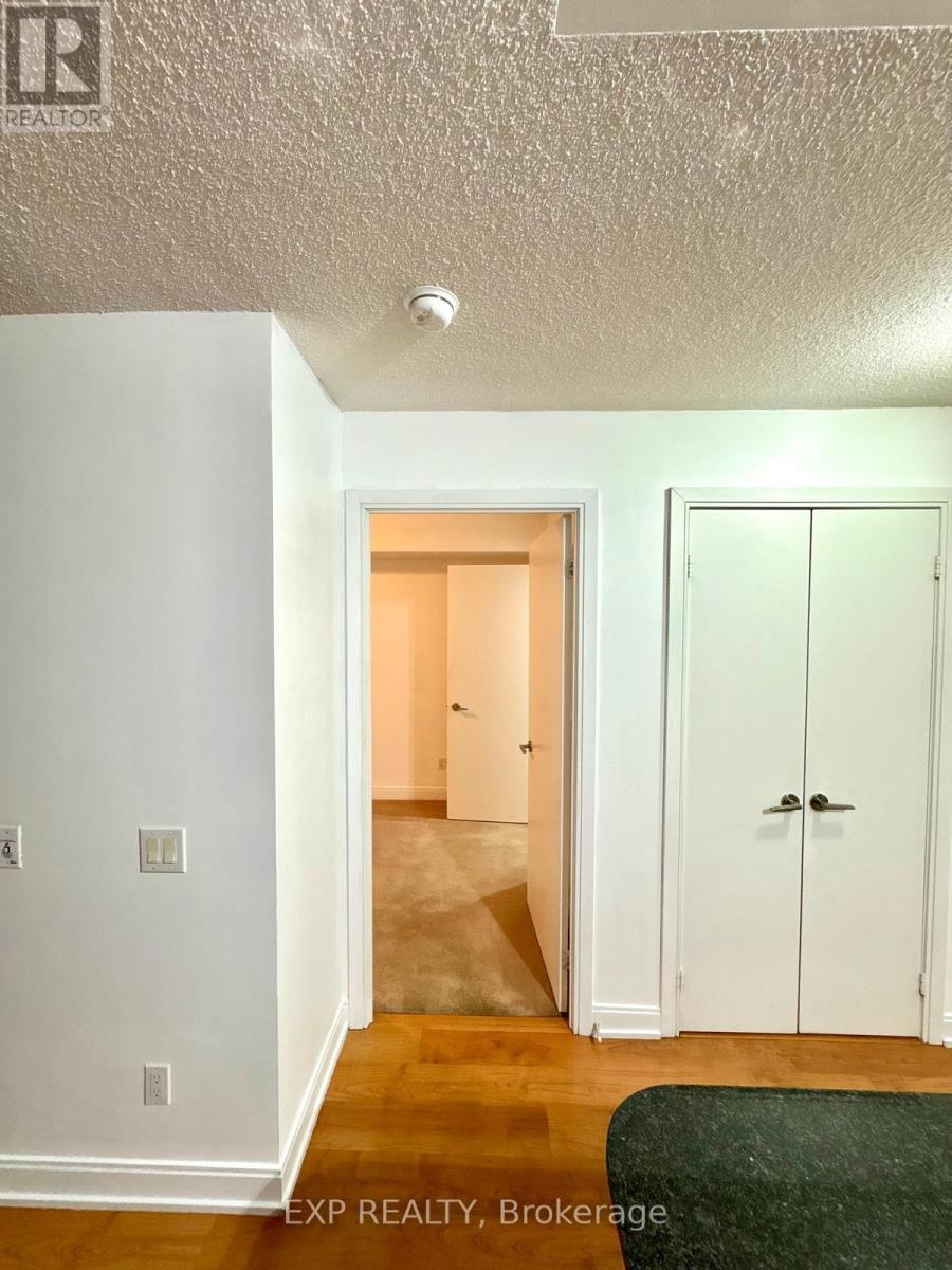 732 - 35 Viking Lane, Toronto, Ontario  M9B 0A2 - Photo 16 - W12606958