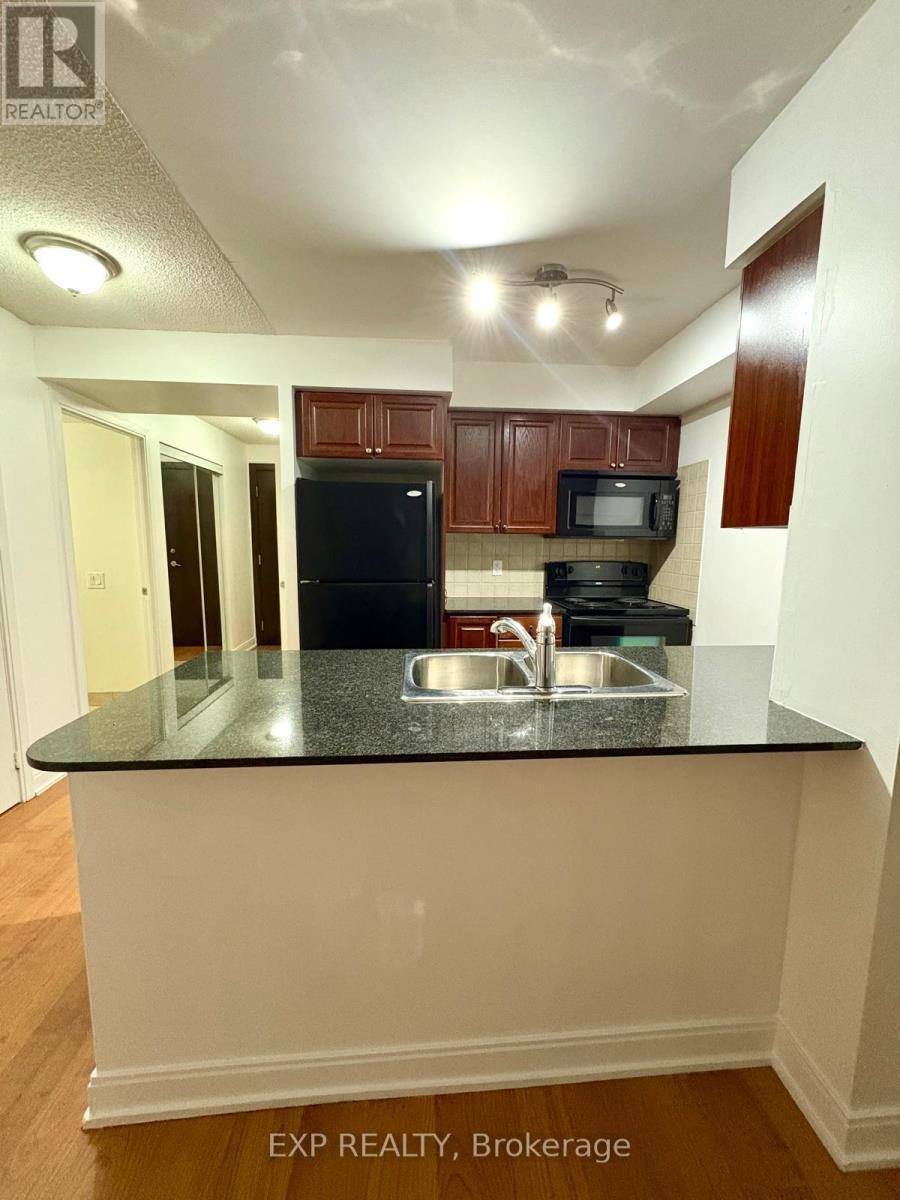 732 - 35 Viking Lane, Toronto, Ontario  M9B 0A2 - Photo 9 - W12606958