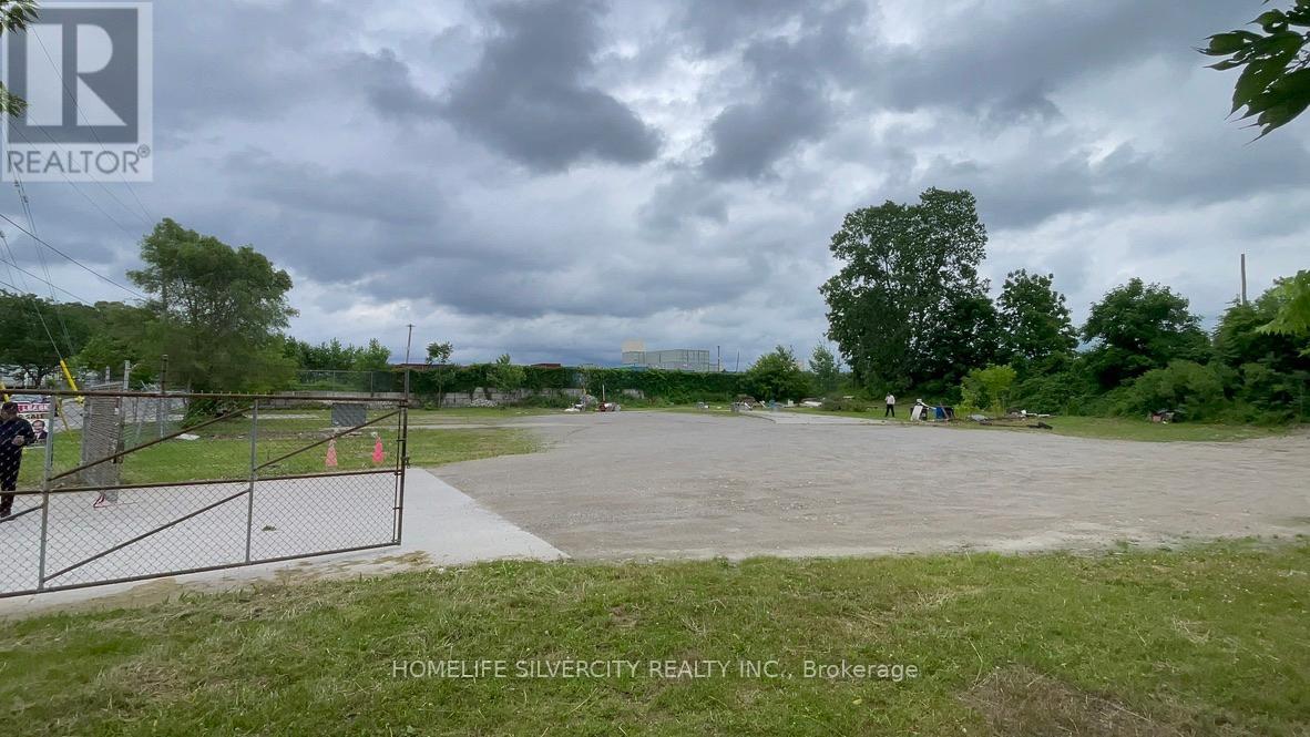 1161 Brydges Street S, London East, Ontario  N5W 2B5 - Photo 2 - X12651760