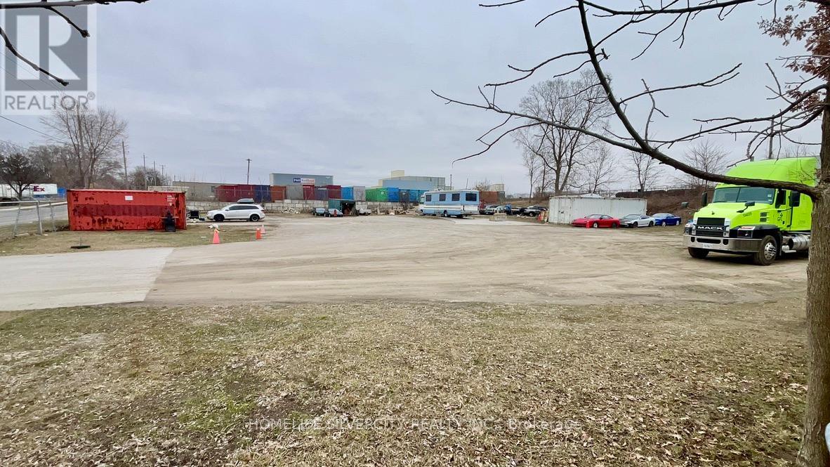 1161 Brydges Street S, London East, Ontario  N5W 2B5 - Photo 4 - X12651760