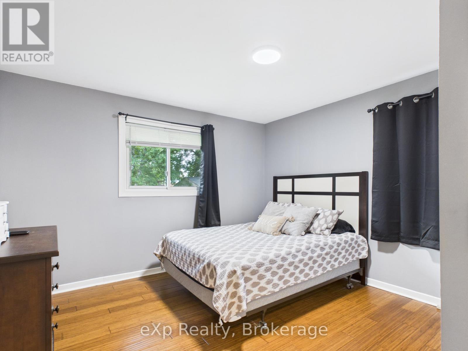 32 Centennial Street, Arran-Elderslie, Ontario  N0G 1L0 - Photo 10 - X12652398