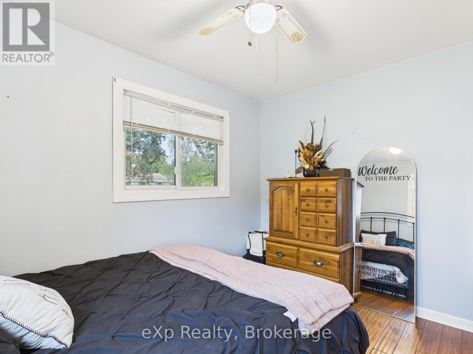 32 Centennial Street, Arran-Elderslie, Ontario  N0G 1L0 - Photo 12 - X12652398