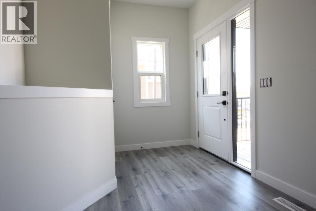 35 Viceroy Crescent, Olds, Alberta  T4H 0E4 - Photo 7 - A2274283