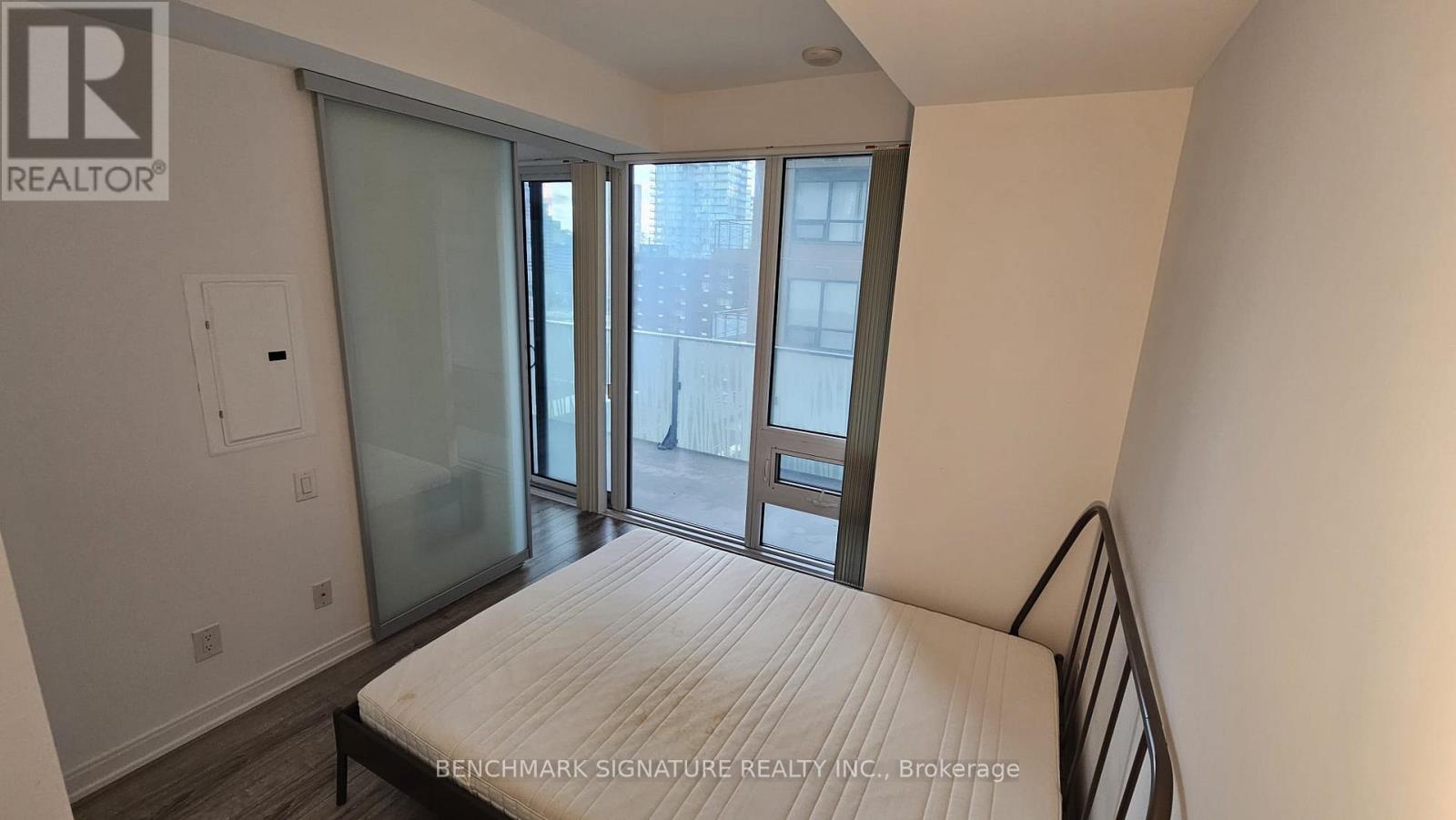1005 - 42 Charles Street E, Toronto, Ontario  M4Y 0B7 - Photo 13 - C12652416