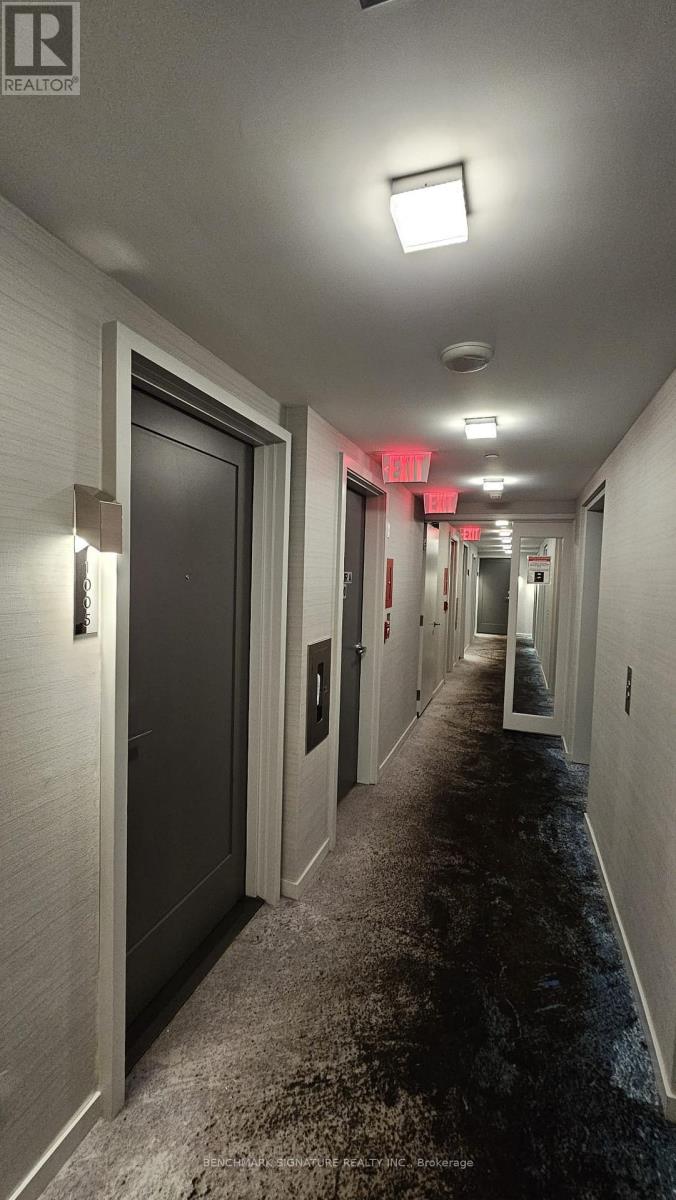 1005 - 42 Charles Street E, Toronto, Ontario  M4Y 0B7 - Photo 2 - C12652416