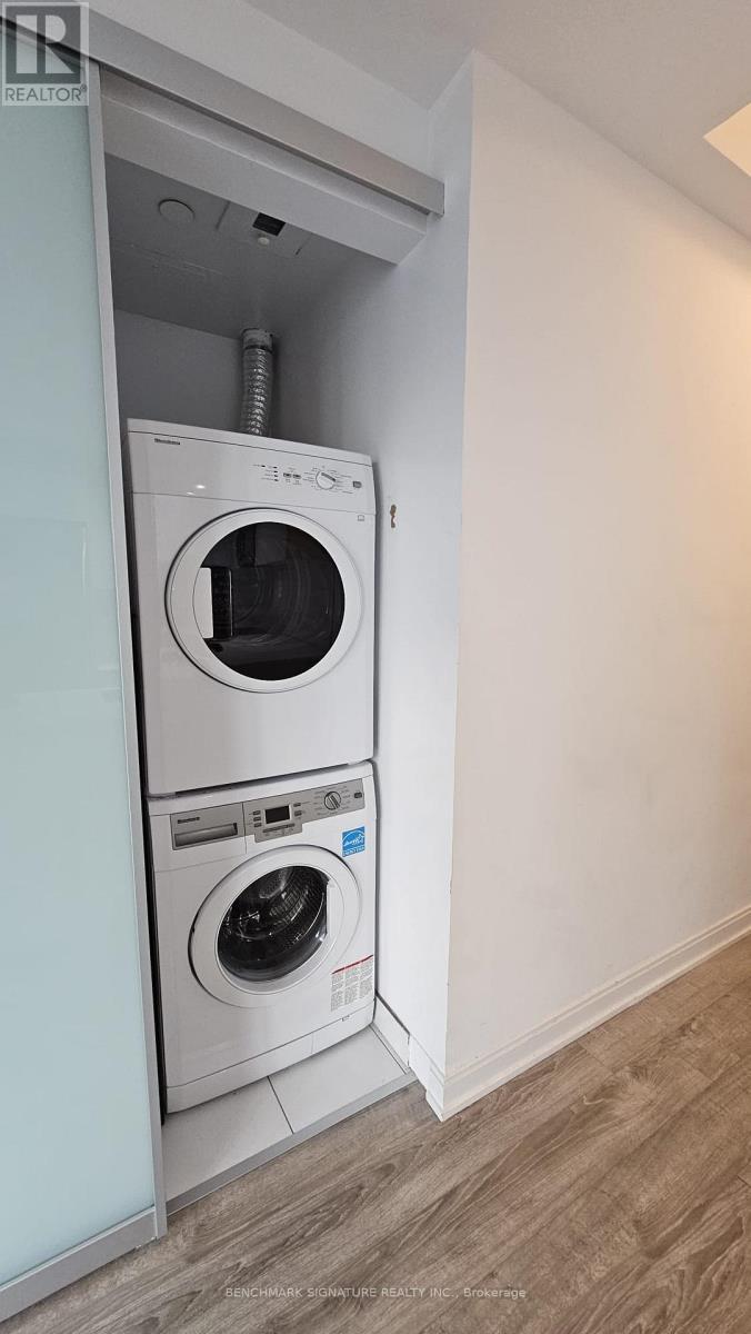 1005 - 42 Charles Street E, Toronto, Ontario  M4Y 0B7 - Photo 6 - C12652416