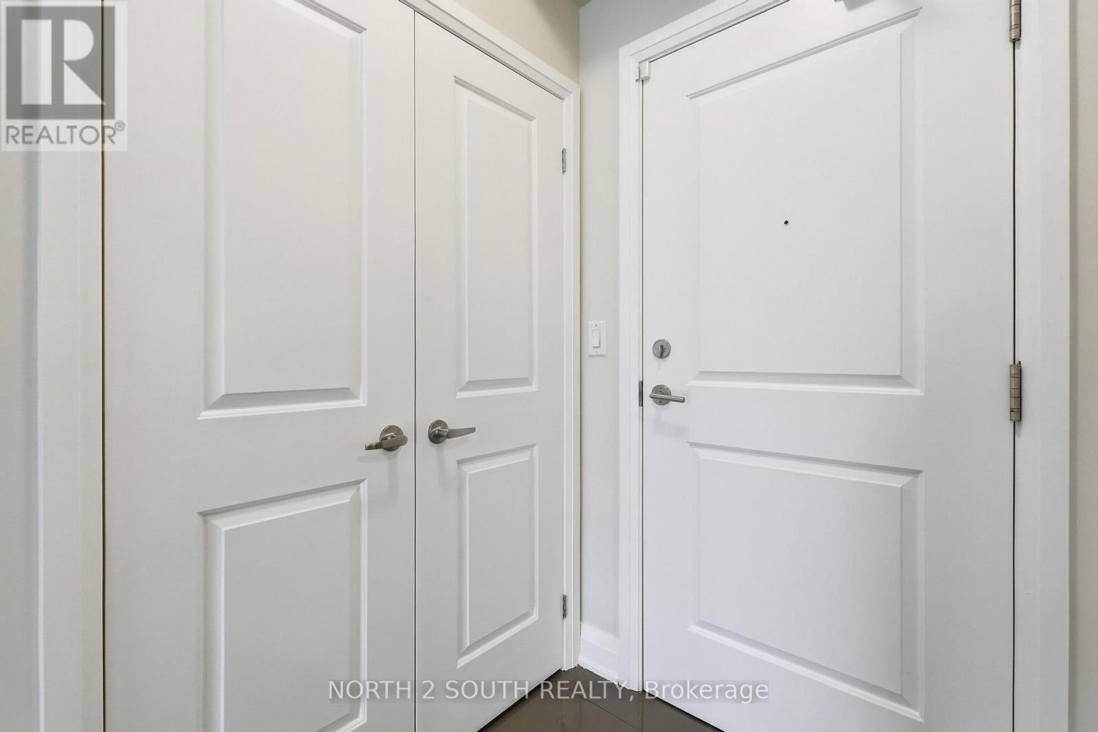 807 - 24 Woodstream Boulevard, Vaughan, Ontario  L4L 8C4 - Photo 4 - N12652400