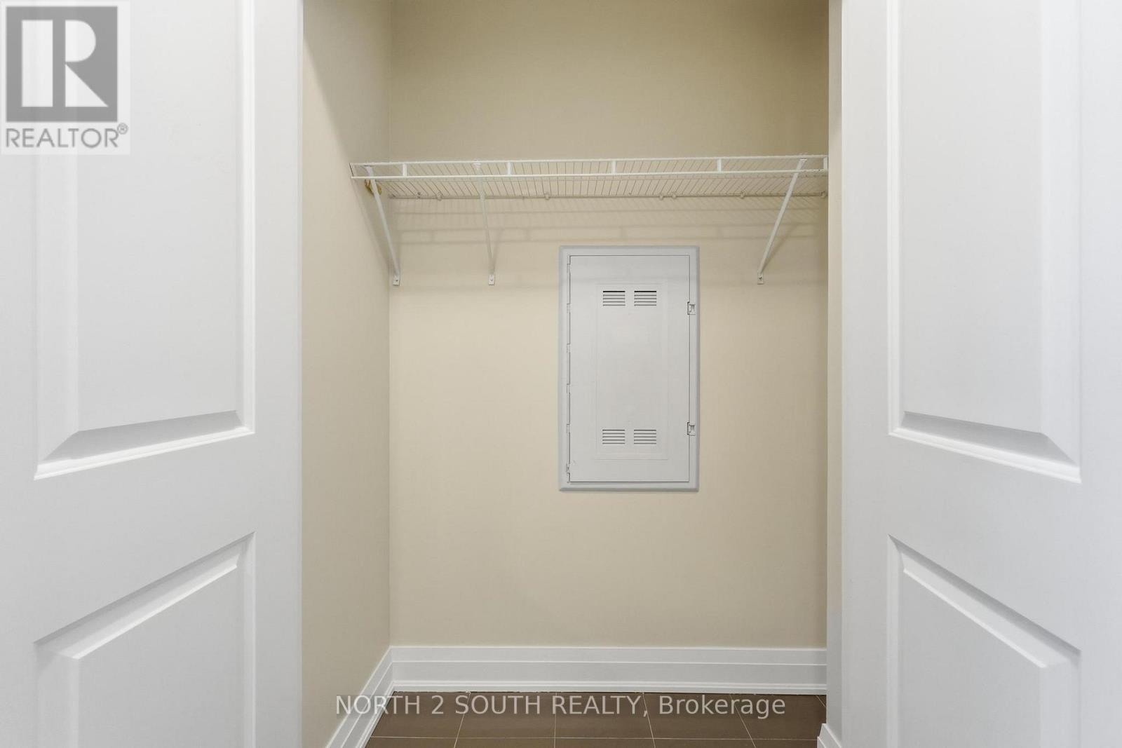 807 - 24 Woodstream Boulevard, Vaughan, Ontario  L4L 8C4 - Photo 5 - N12652400