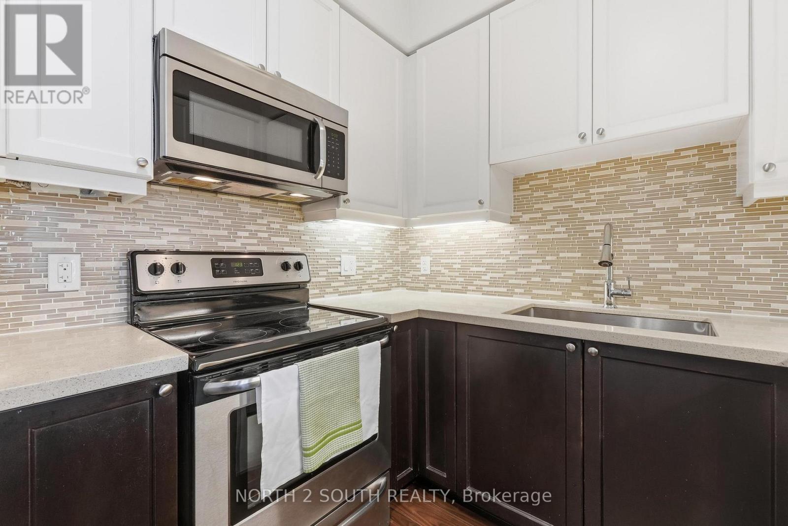 807 - 24 Woodstream Boulevard, Vaughan, Ontario  L4L 8C4 - Photo 8 - N12652400