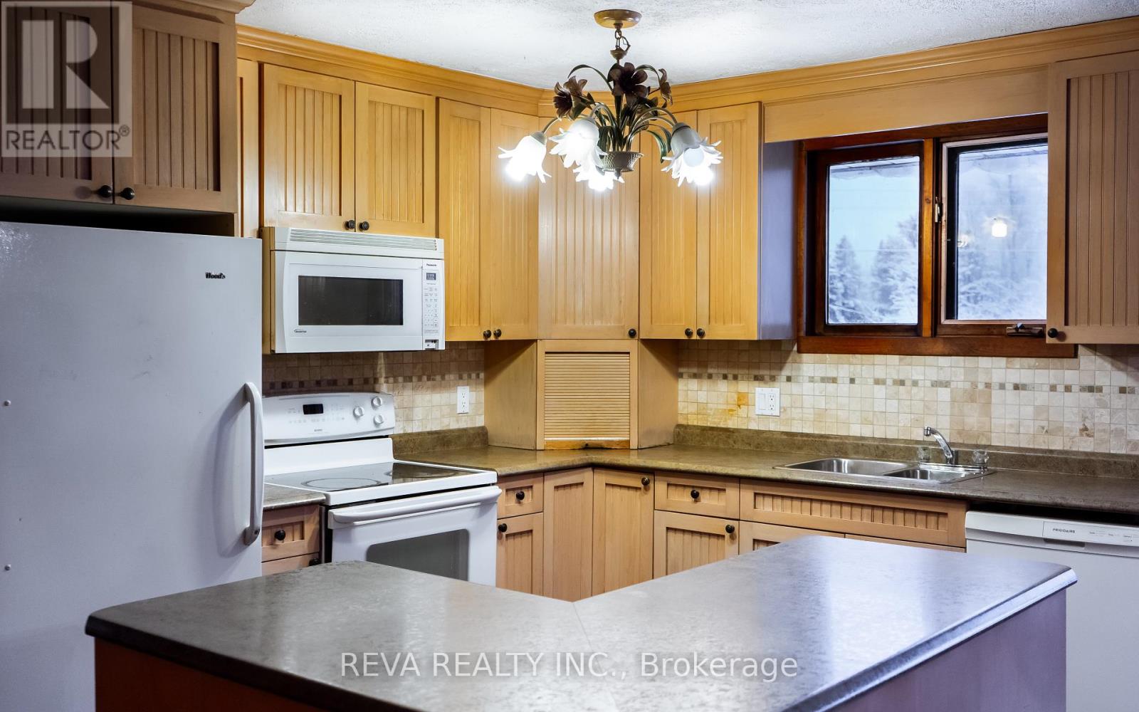 9 Stringer Road, Carlow/mayo, Ontario  K0L 1C0 - Photo 2 - X12646268