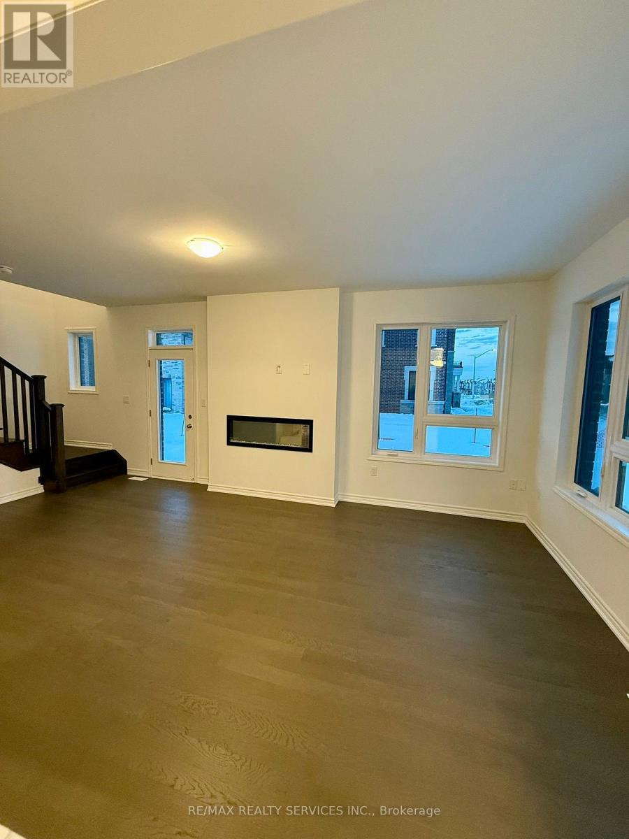 62 Gretzky Avenue, Barrie, Ontario  L9J 1A8 - Photo 2 - S12652396