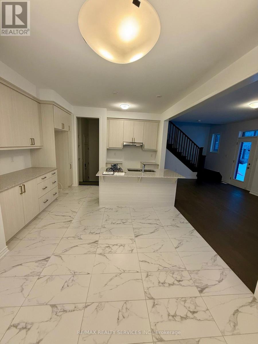 62 Gretzky Avenue, Barrie, Ontario  L9J 1A8 - Photo 3 - S12652396