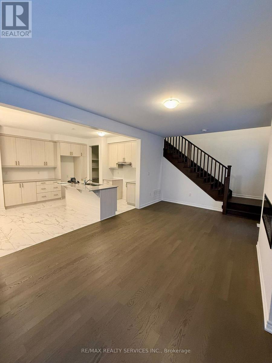 62 Gretzky Avenue, Barrie, Ontario  L9J 1A8 - Photo 4 - S12652396