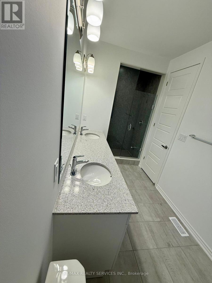 62 Gretzky Avenue, Barrie, Ontario  L9J 1A8 - Photo 6 - S12652396