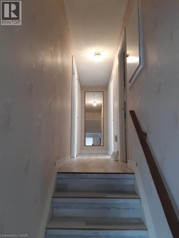 102 Munch Avenue N, Cambridge, Ontario  N1R 5Z9 - Photo 4 - 40795229