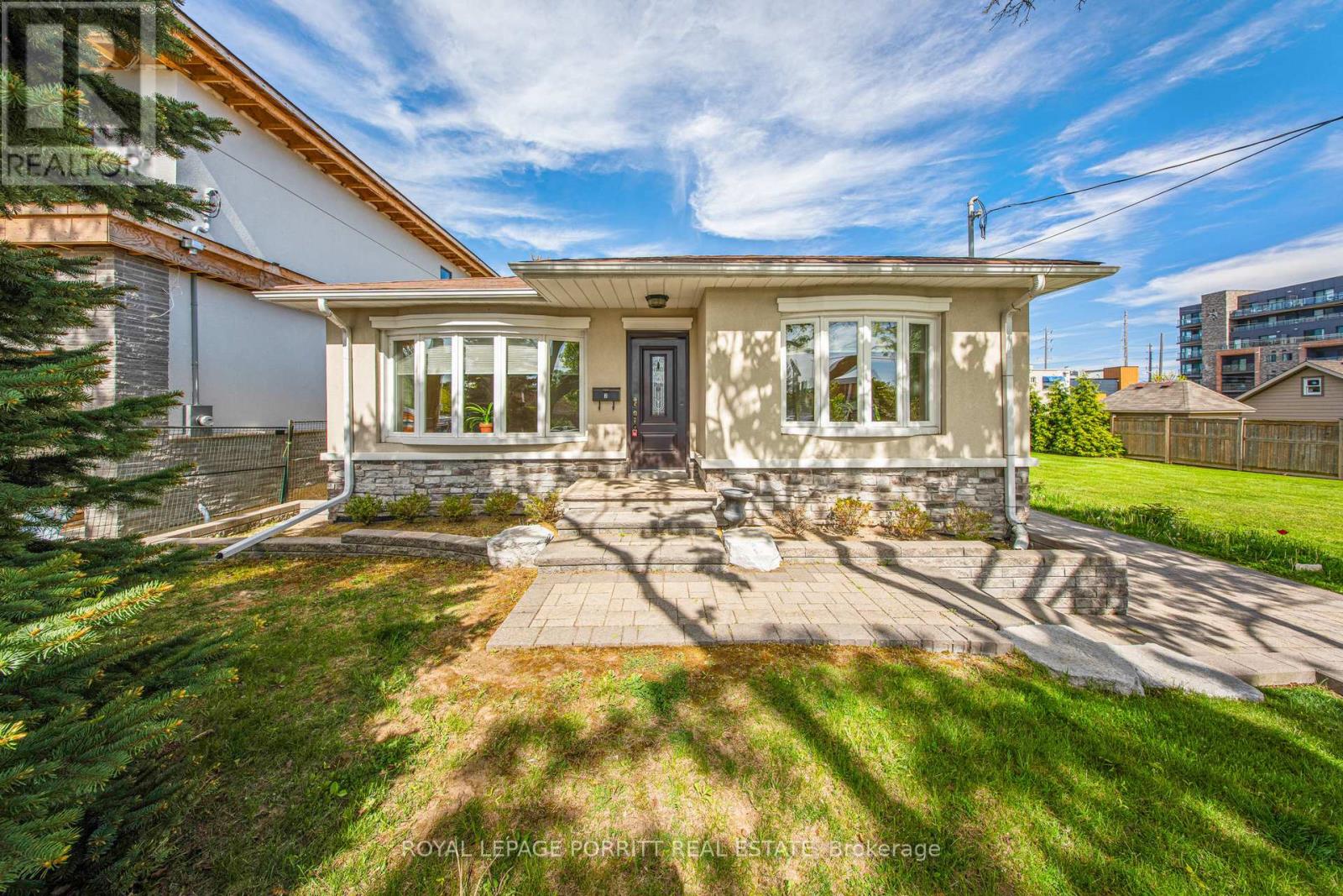 3 ORIANNA DRIVE, Toronto, Ontario