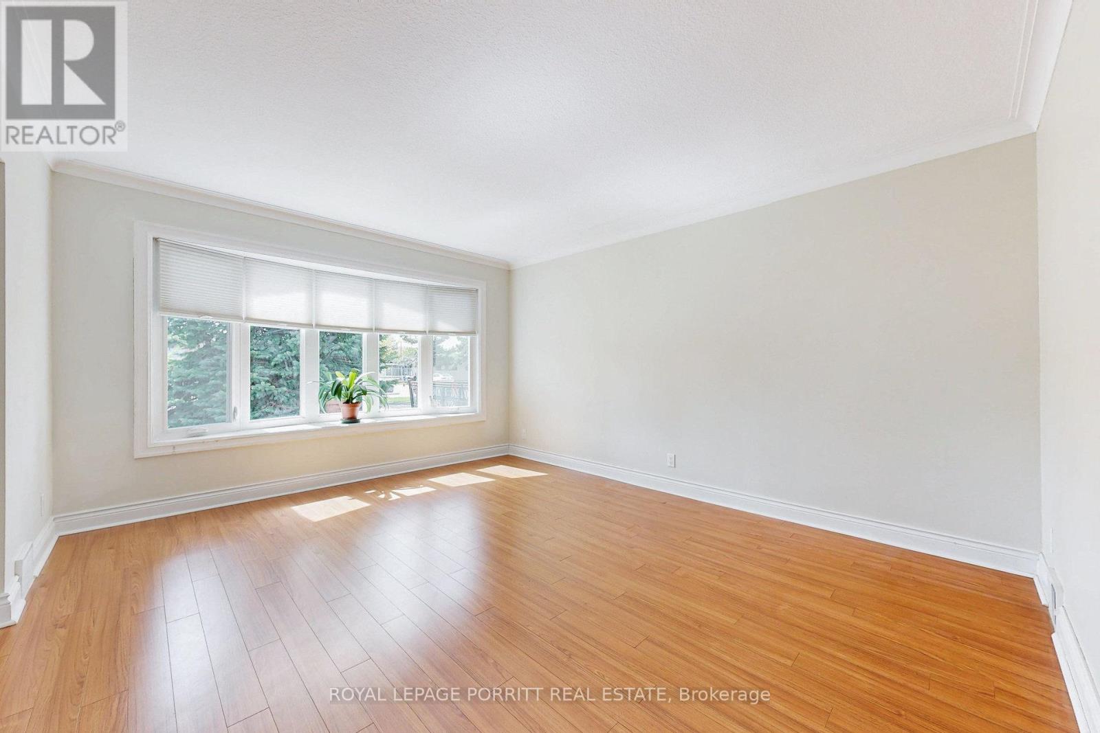 3 Orianna Drive, Toronto, Ontario  M8W 4M8 - Photo 9 - W12652410