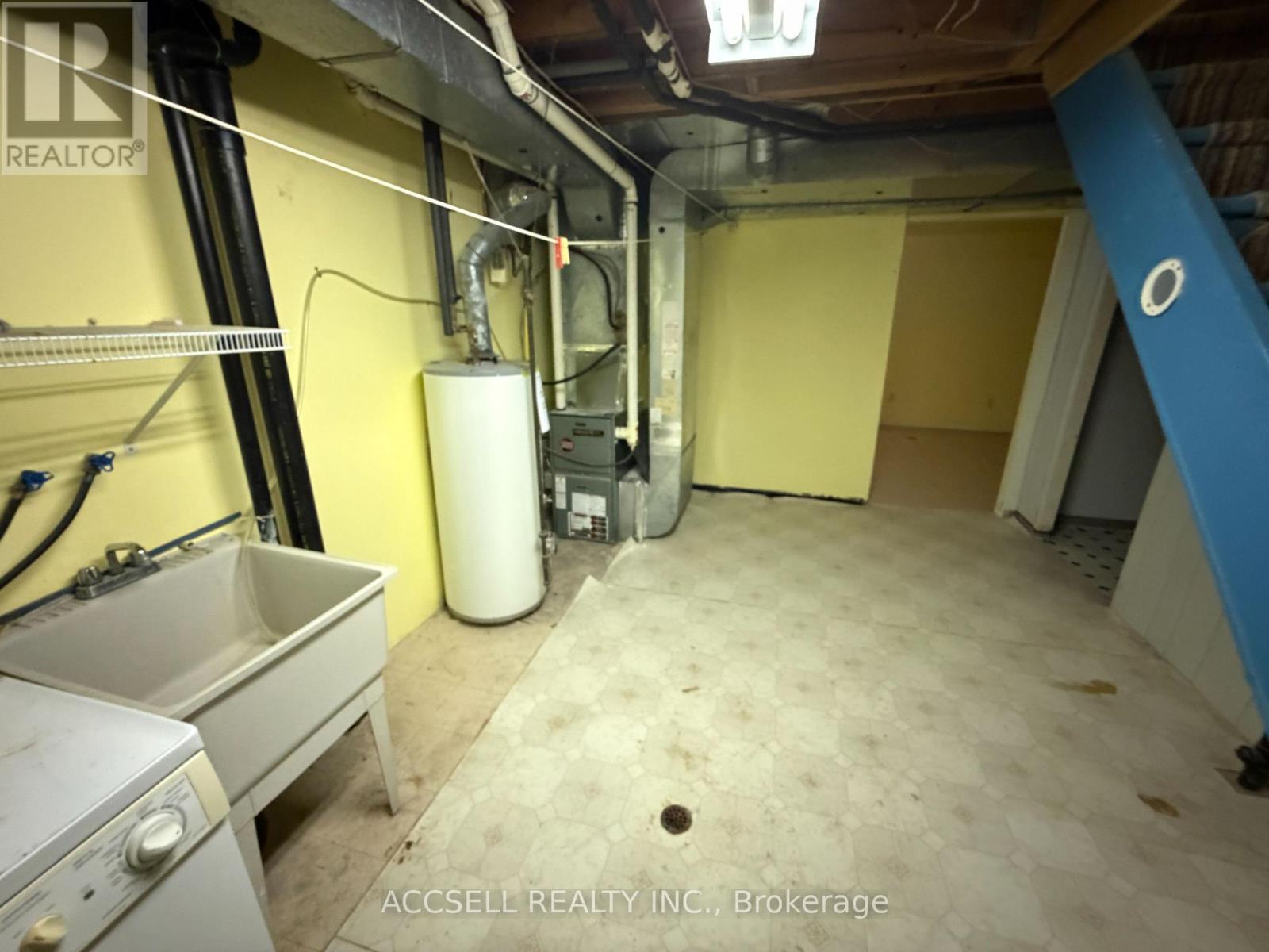 1690 Attawandaron Road, London North, Ontario  N6G 3M8 - Photo 14 - X12652388