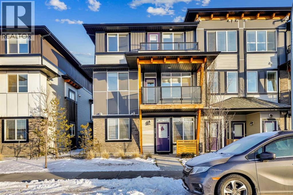 28 Savanna Passage Ne, Calgary, Alberta  T3J 0Y2 - Photo 1 - A2276105