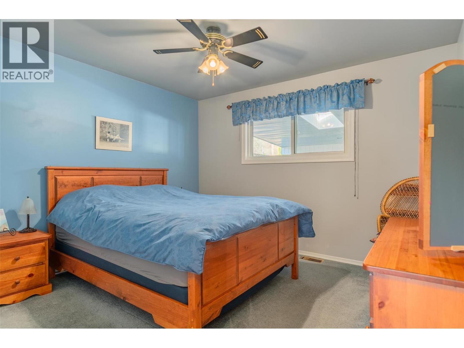 1043 Regan Crescent, Trail, British Columbia  V1R 1C3 - Photo 11 - 10370089