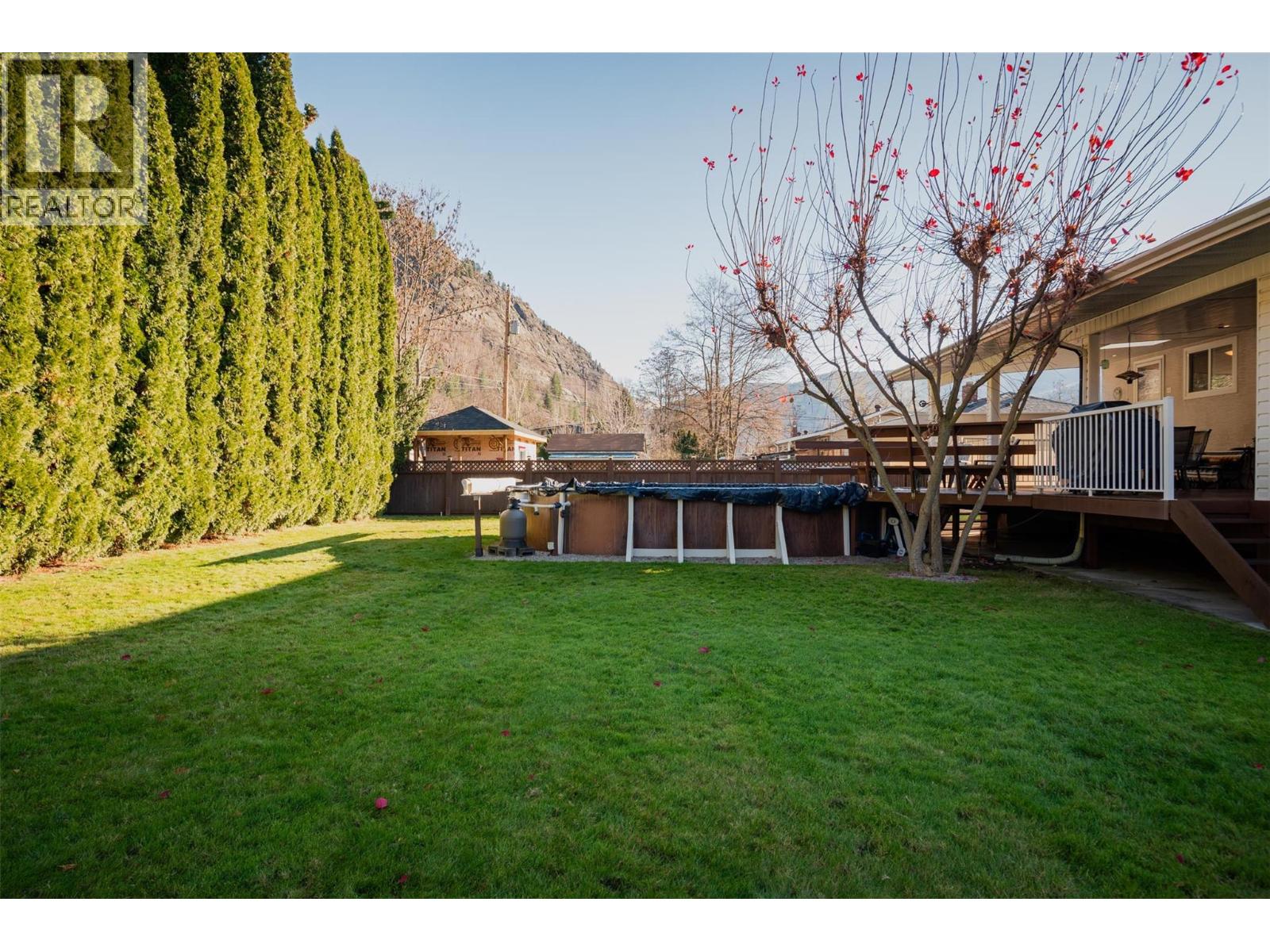 1043 Regan Crescent, Trail, British Columbia  V1R 1C3 - Photo 40 - 10370089