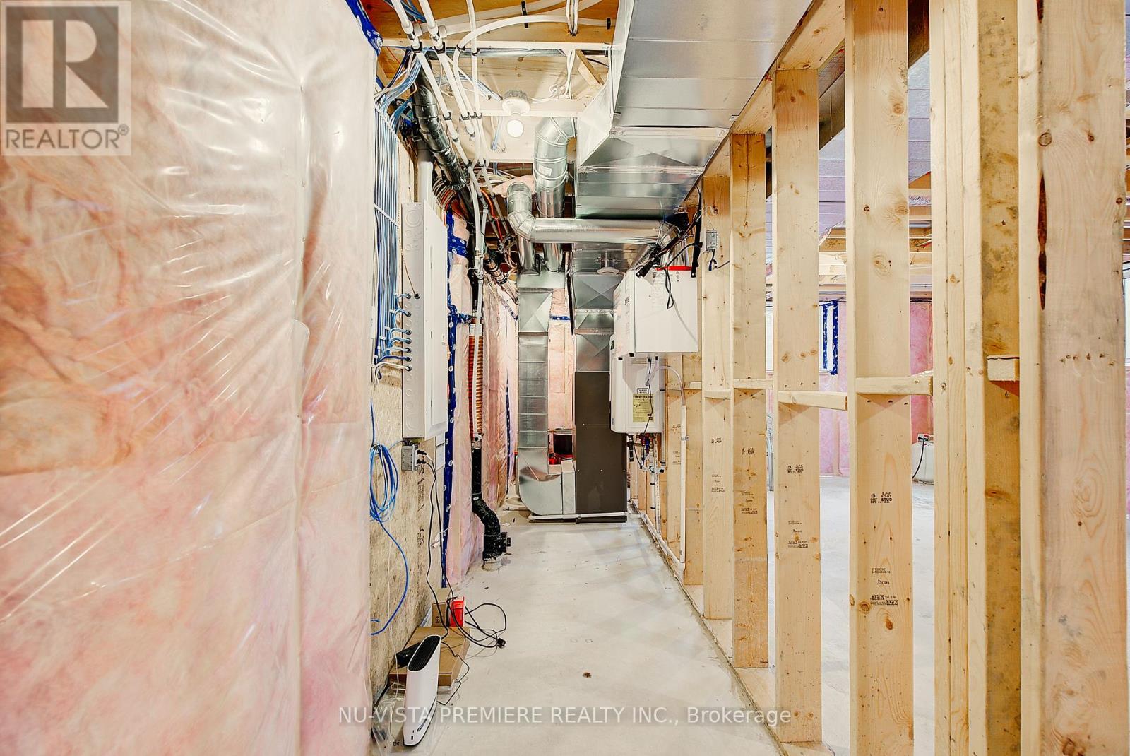 161 Mcleod Street, North Middlesex, Ontario  N0M 2K0 - Photo 35 - X12652428