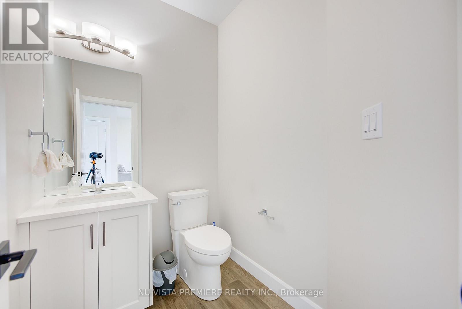 161 Mcleod Street, North Middlesex, Ontario  N0M 2K0 - Photo 7 - X12652428