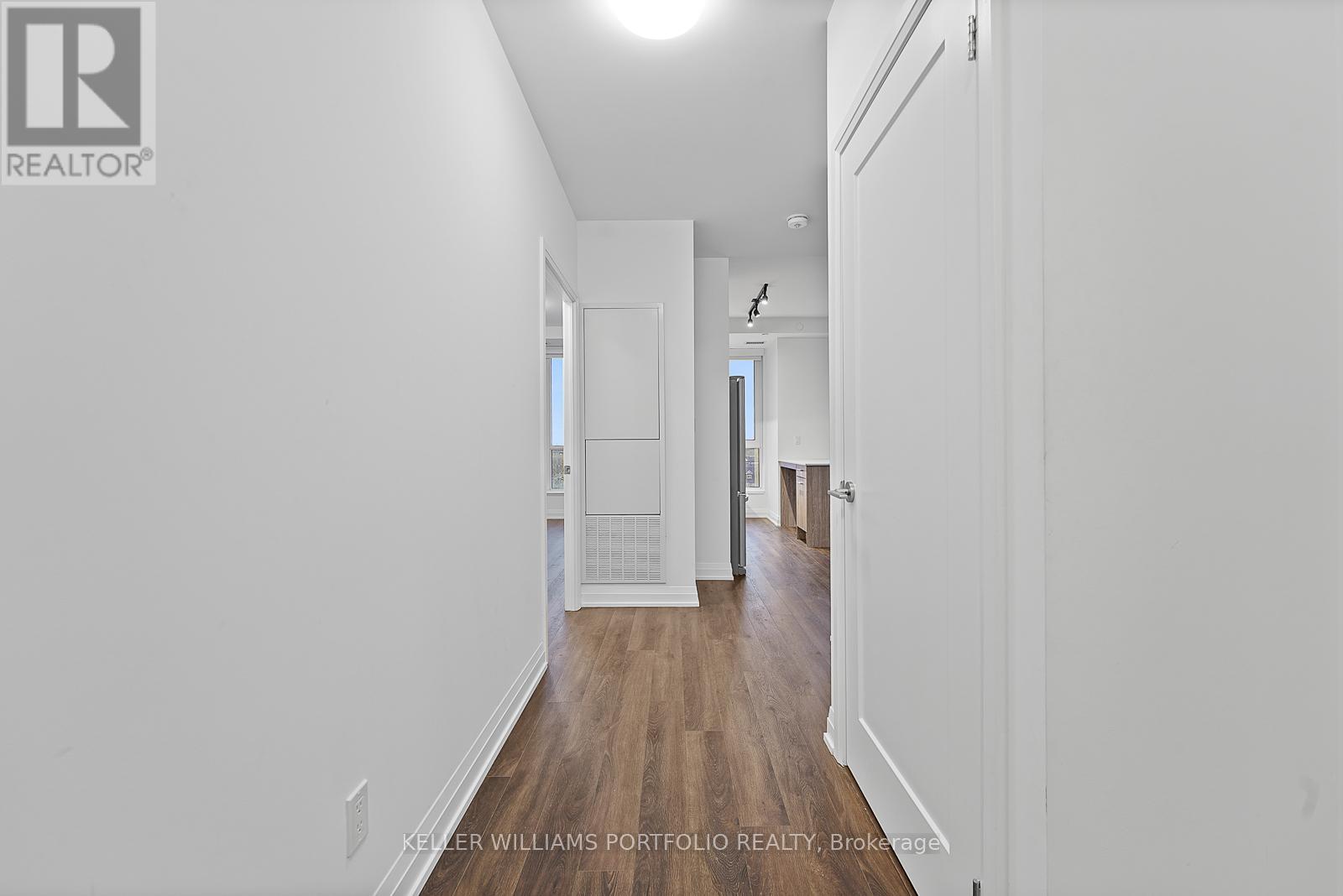 615 - 286 Main Street, Toronto, Ontario  M4C 0B3 - Photo 2 - E12652418