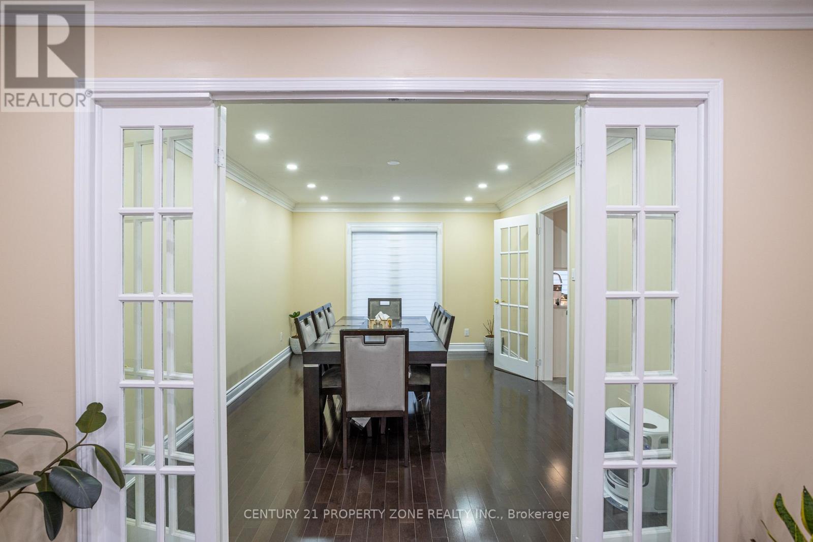 Upper - 2686 Ambercroft Trail, Mississauga, Ontario  L5M 4J9 - Photo 10 - W12652446