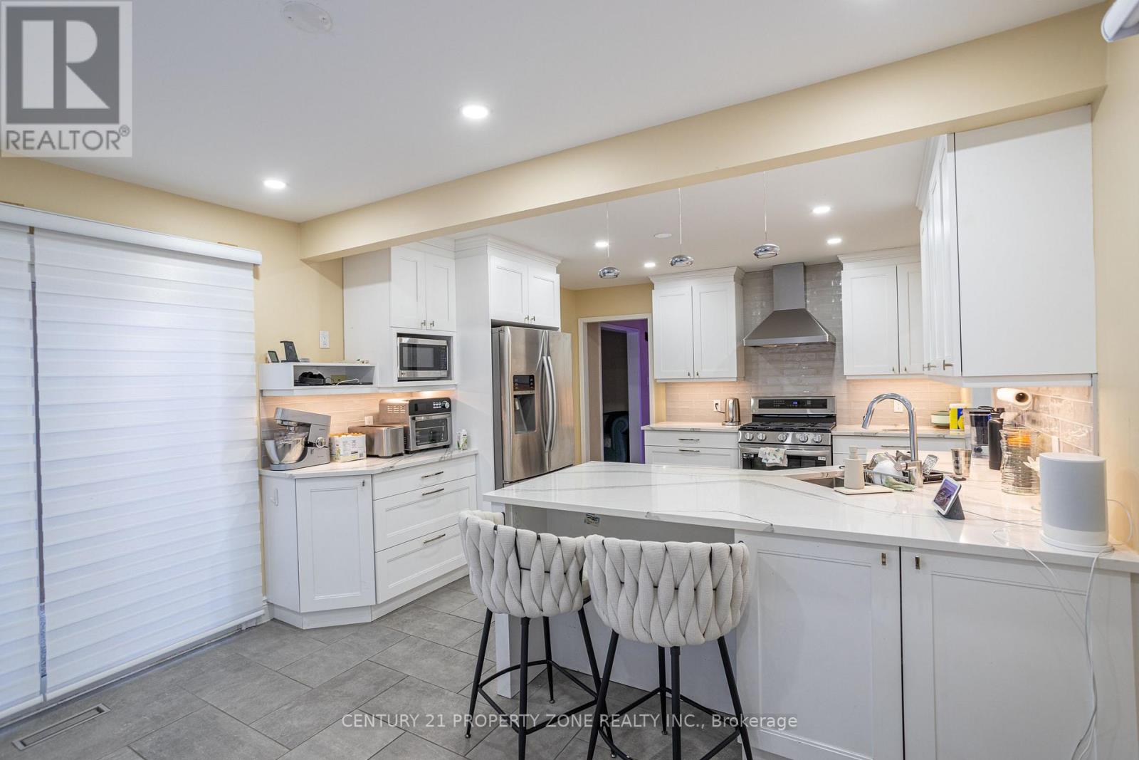 Upper - 2686 Ambercroft Trail, Mississauga, Ontario  L5M 4J9 - Photo 17 - W12652446