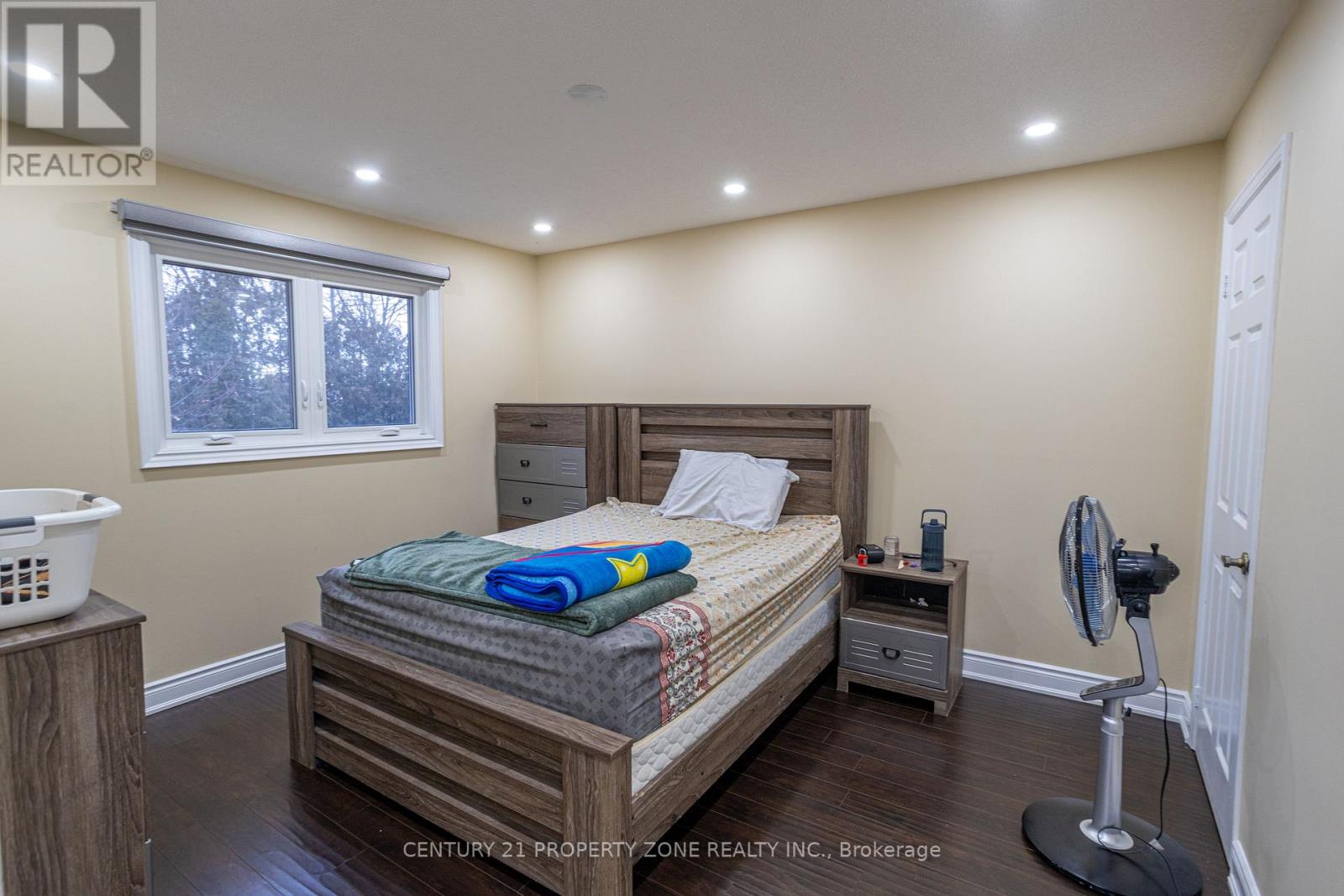 Upper - 2686 Ambercroft Trail, Mississauga, Ontario  L5M 4J9 - Photo 25 - W12652446